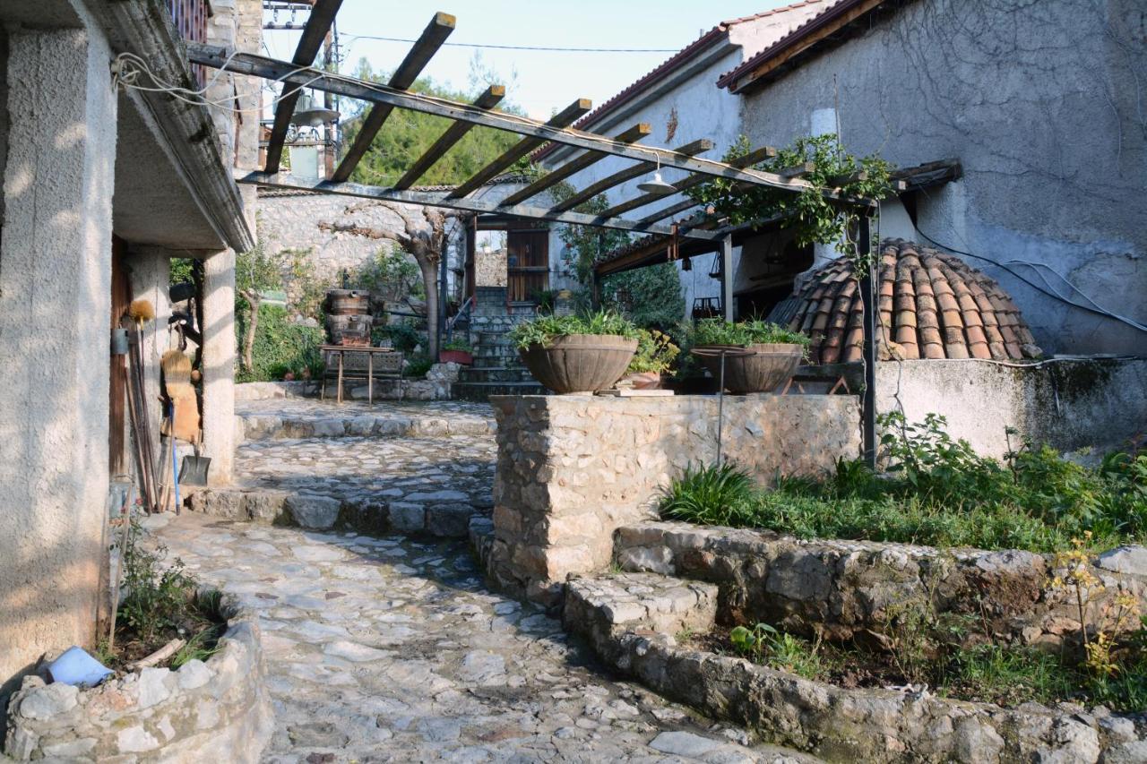 Giorgos' & Noula'S Cottage In Desfina Village- Near Delphi Экстерьер фото